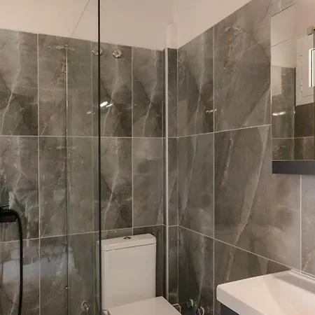 דירה Rosilion & *